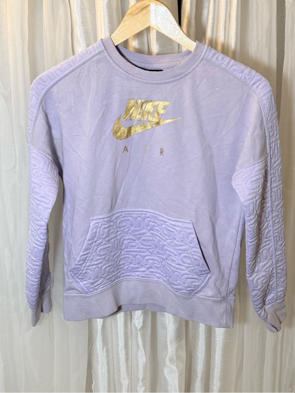 Nike Lavender Crewneck Sweatshirt with Gold Logo